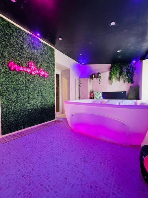 Villa 13 Nuances De Grey Jacuzzi Marseilles Exterior foto